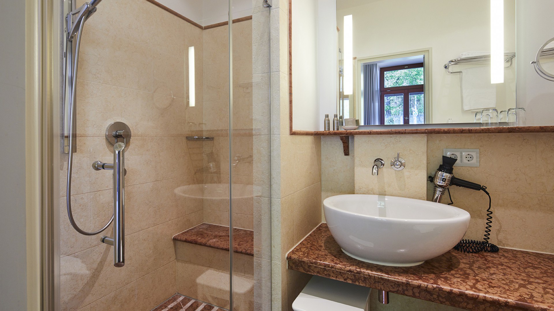 Appartement 11 Badezimmer