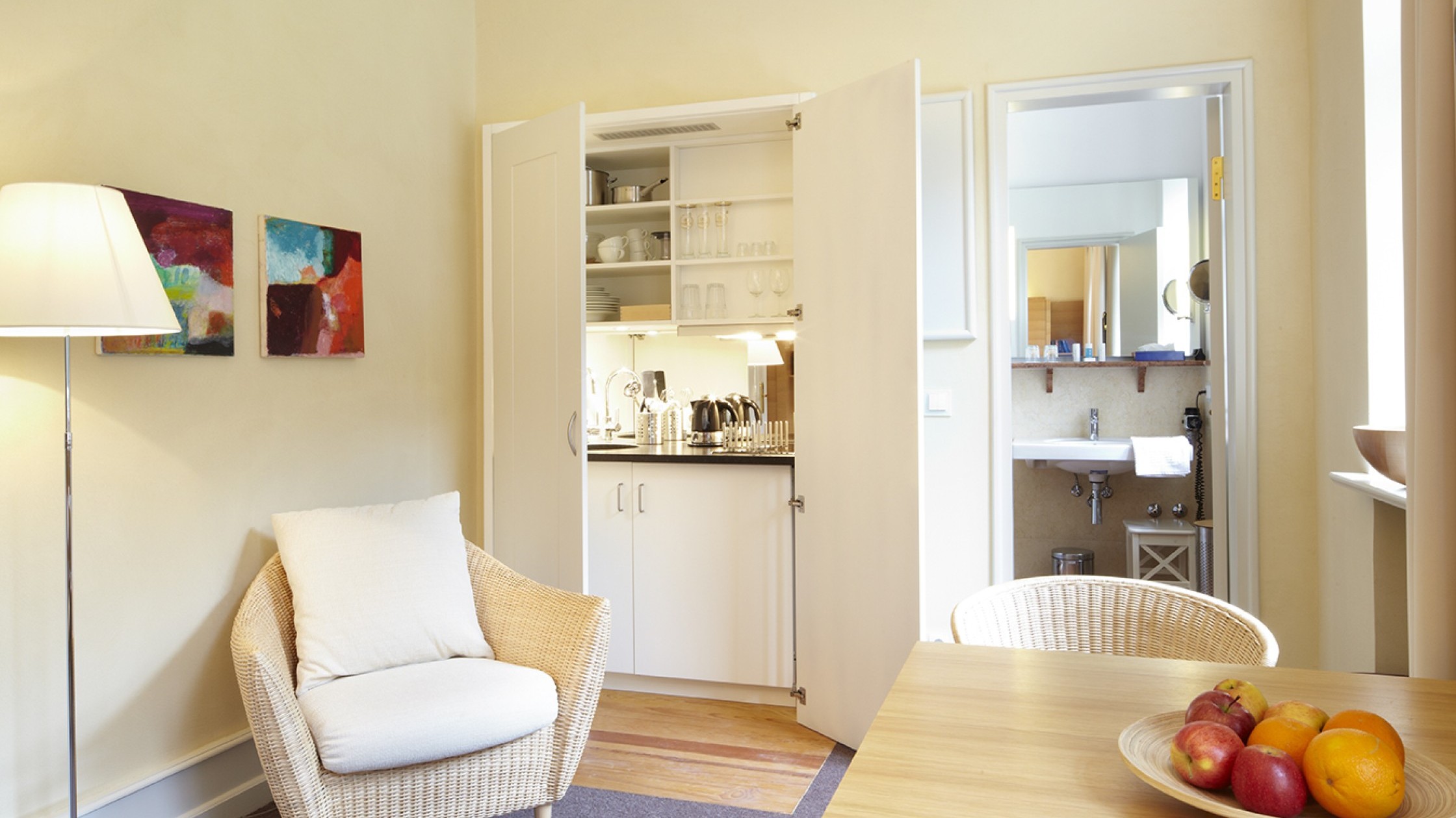 Apartment 15 offene Küche und Bad