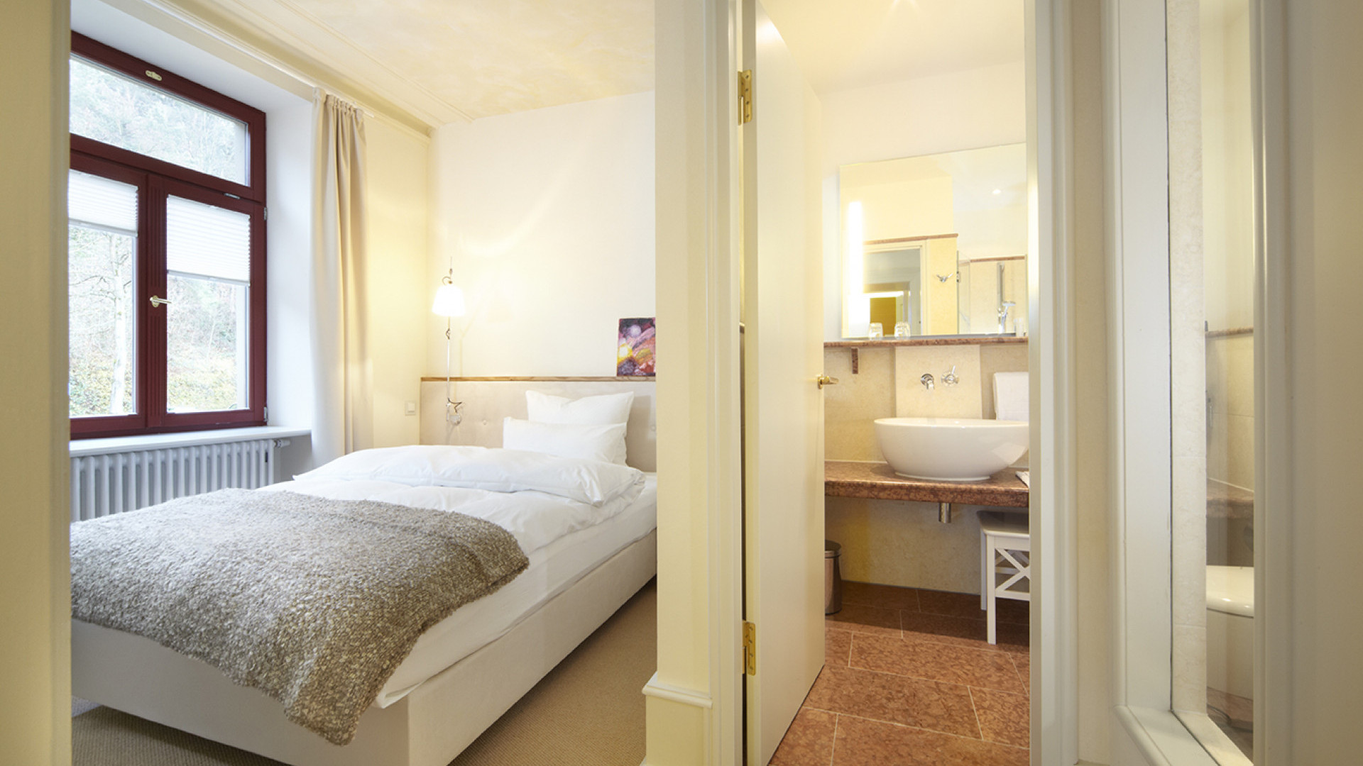 Apartment 21 Schlafzimmer und Bad